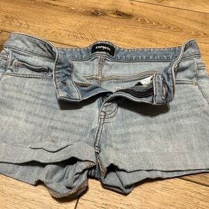 Express Women’s Shorts Size 8